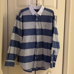 Men’s vineyard vines button down shirt
